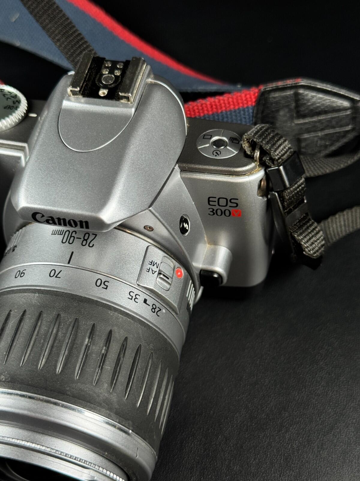 Canon EOS 300v 35mm SLR Film Camera + EF 28-90mm Canon Zoom Lens - Read Details