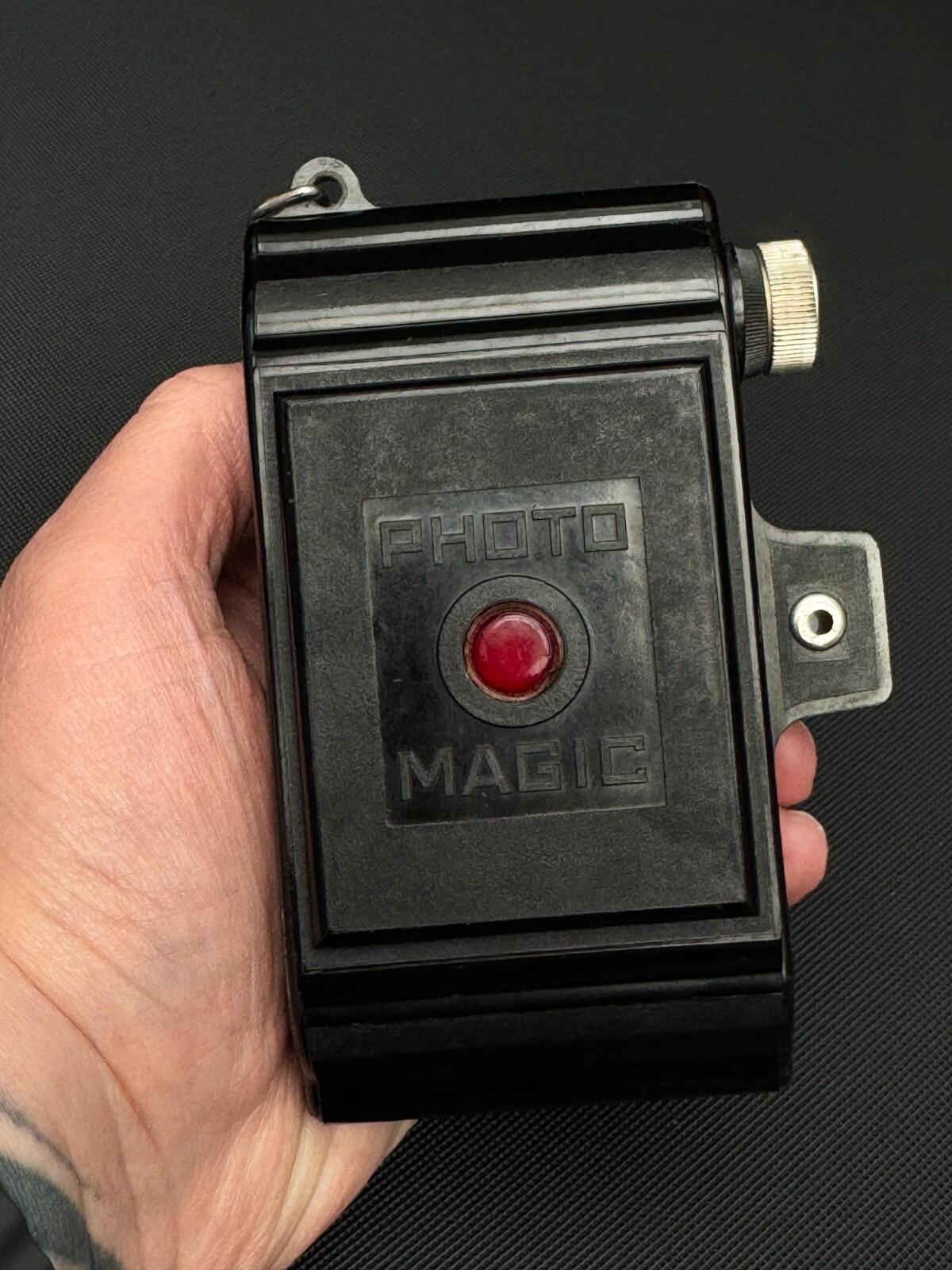 Photo Magic No. 4065 Vintage 1950's British Bakelite Camera - Working (G85)