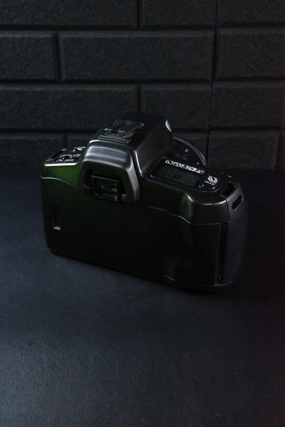 Minolta Dynax 300si Vintage 1990's 35mm SLR Film Camera + 28-80mm Lens - Working