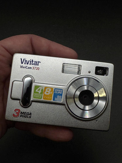 Vivitar Vivicam 3720 3MP Digital Camera + Box, Case & Batteries - Fully Working