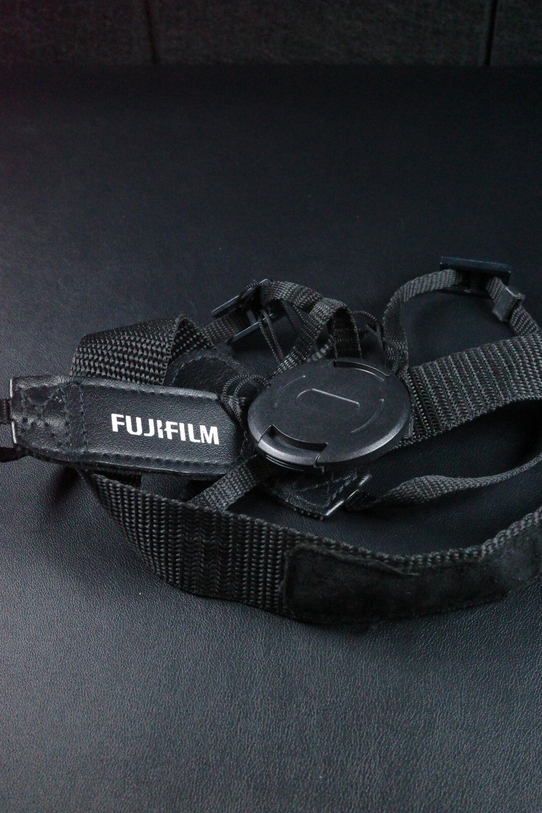 Fujifilm FinePix S2950 14.0MP Digital Camera + Batteries - Tested & Working