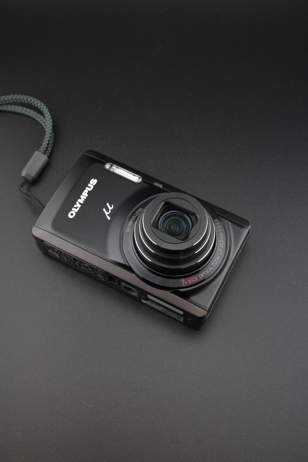 Olympus Mju 7050 14MP Digital Camera 7x Zoom + New Battery & Charger - Working