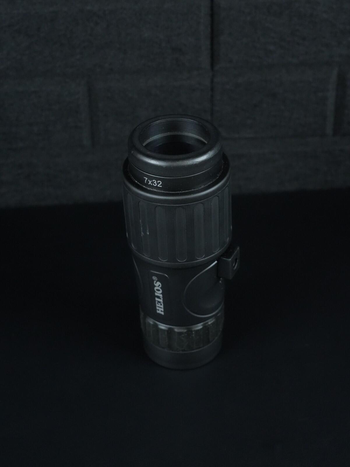 Helios Close Focus 7x32 Monocular Compact Monocular & Case - Working