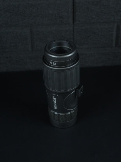 Helios Close Focus 7x32 Monocular Compact Monocular & Case - Working