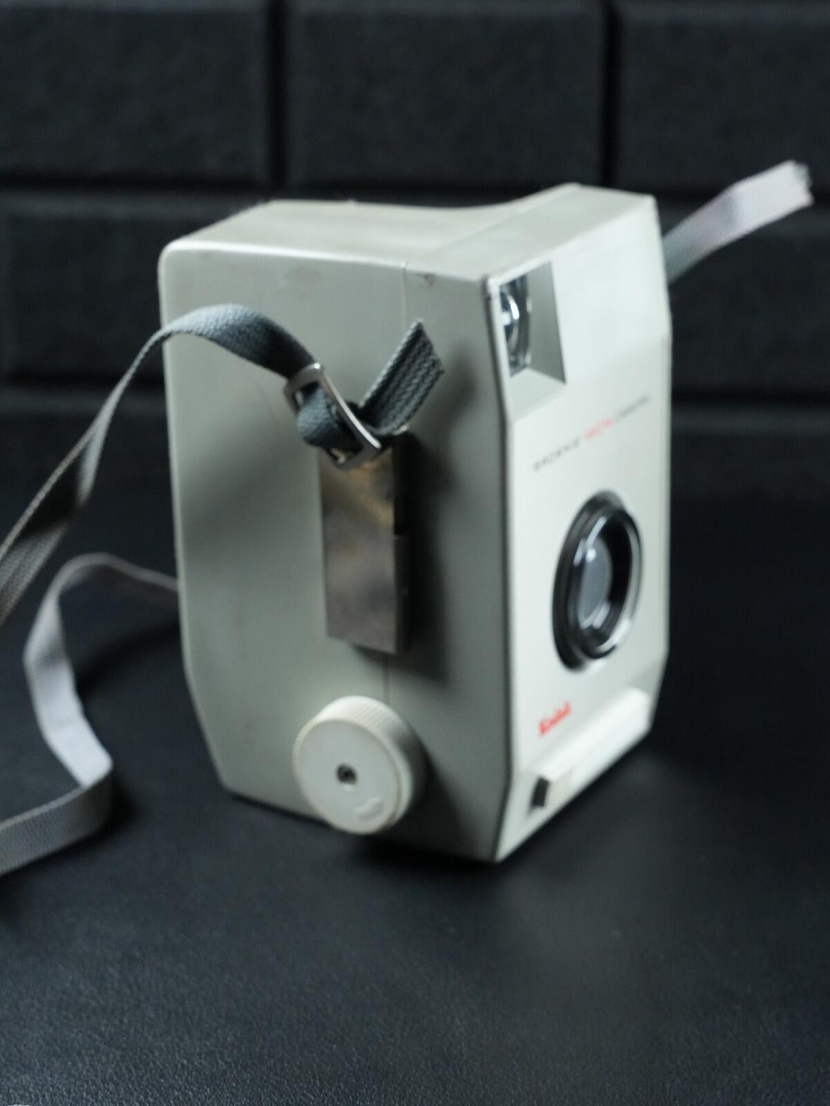 Kodak Brownie Vecta Vintage 1960's 127 Film Camera + Case Tested & Working Z543