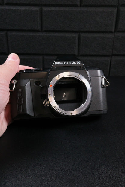 Pentax P30N 35mm Film Camera With Petri 50mm F/2 lens - Faulty Spares or Repair