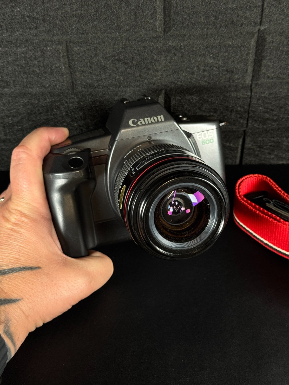 Canon EOS 600 SLR 35mm Film Camera + Zeiss Jenazoom Super 28-70mm Lens - Working