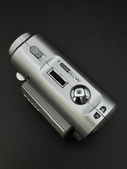 Boxded & Working Digigr8 DV182 Silver Compact Digital Video Camera + Batteries