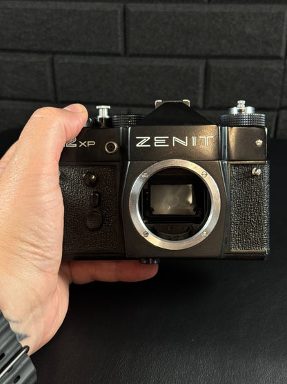 Zenit 12XP 35mm SLR Camera Zeiss Jena DDR 135mm Lens