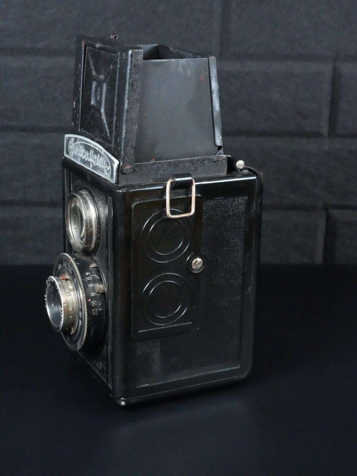 Soviet Komsomolets GOMZ Vintage 1940's 6x6 120 Film Box Camera (Read Details)