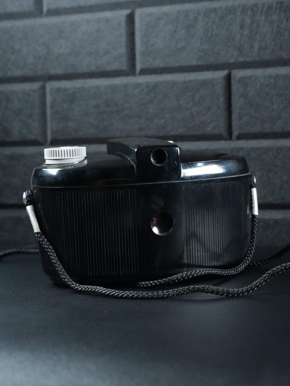 Kodak Brownie 127 Vintage 1950s 127 Film Camera + Case - Tested & Working (Z533)