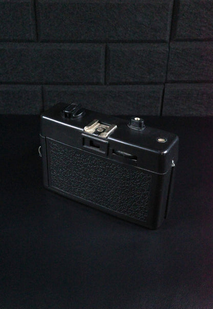 Classic Holga 135BC LOMO 35mm Film Camera - Black - Film Tested & Working