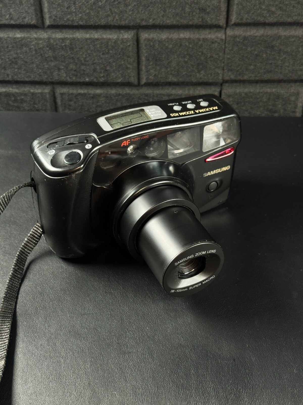 Samsung Maxima Zoom 105 35MM Camera With Case Film Tested