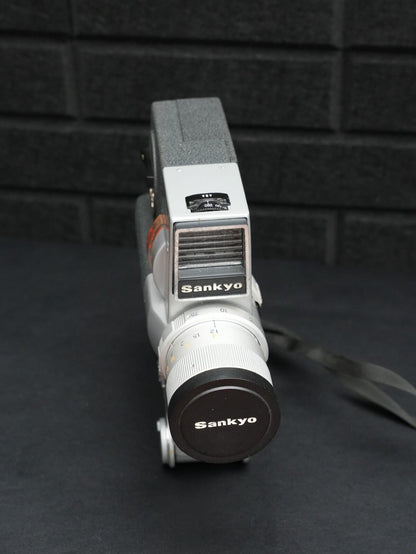 Sankyo Auto-4X Vintage 1960's 8mm Movie Cine Camera With Grip - Untested