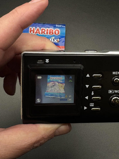 Vivitar Vivicam 3188 3.1MP Compact Digital Camera + Batteries - Boxed & Working