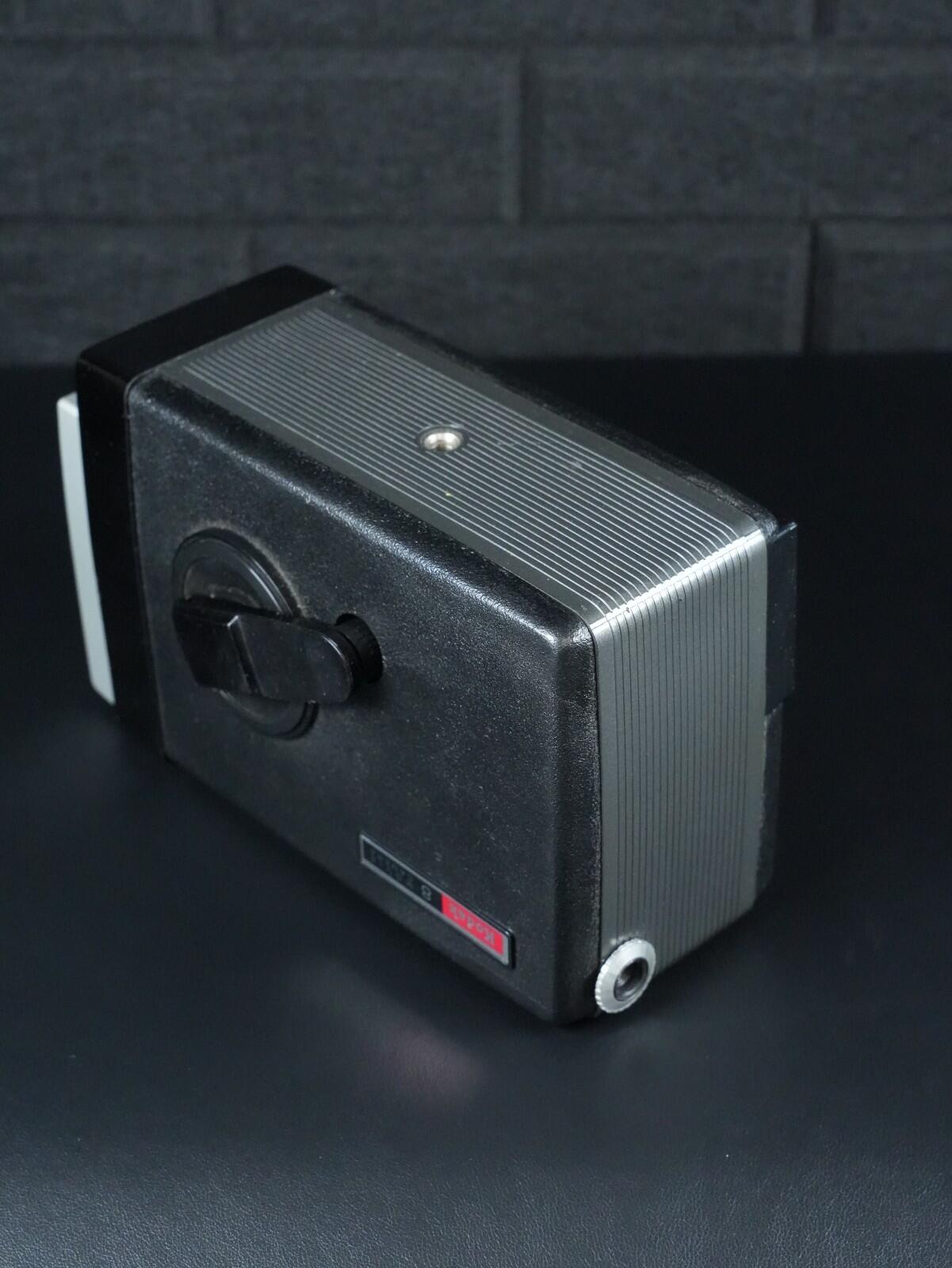 Kodak Brownie Vintage 1960's 8mm Movie Cine Camera Ektanar f/1.9 Lens - Working