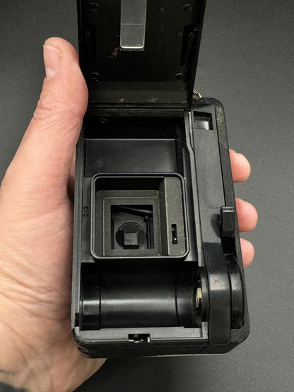 Working Vintage Kodak 77X Instamatic 126 Film Camera - 1970s Retro Collectable