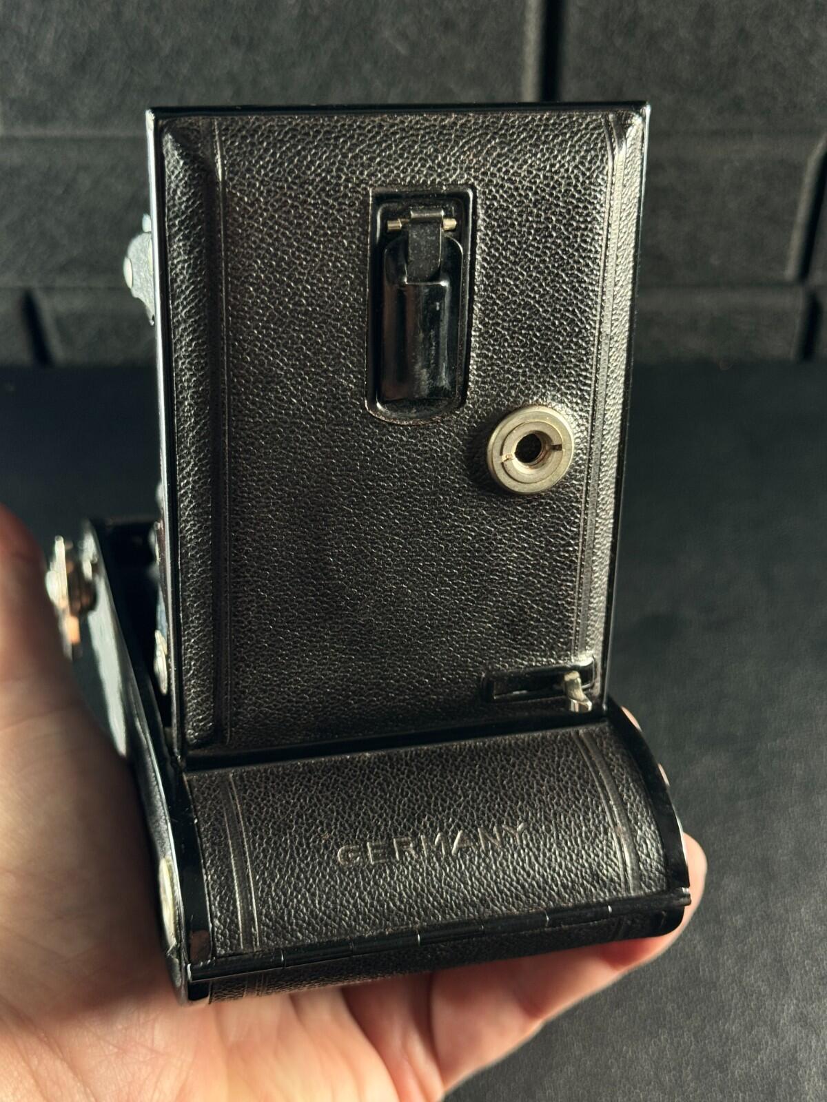 Voigtländer Bessa Vintage 1930's Folding Bellows Camera & Case - Not Working