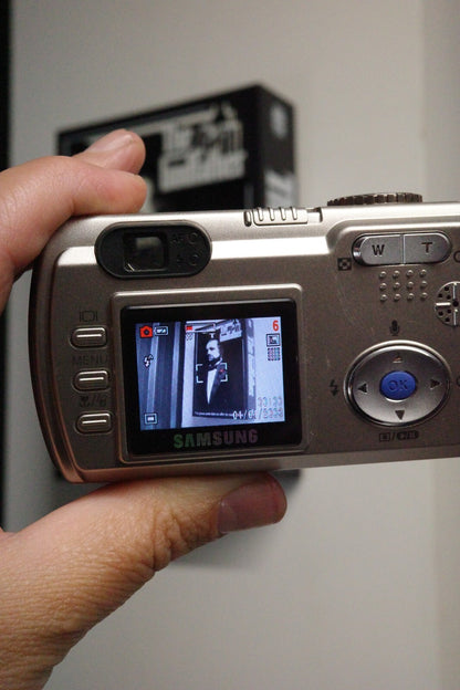 Vintage Samsung Digimax 420 4MP Compact Digital Zoom Camera - Tested & Working