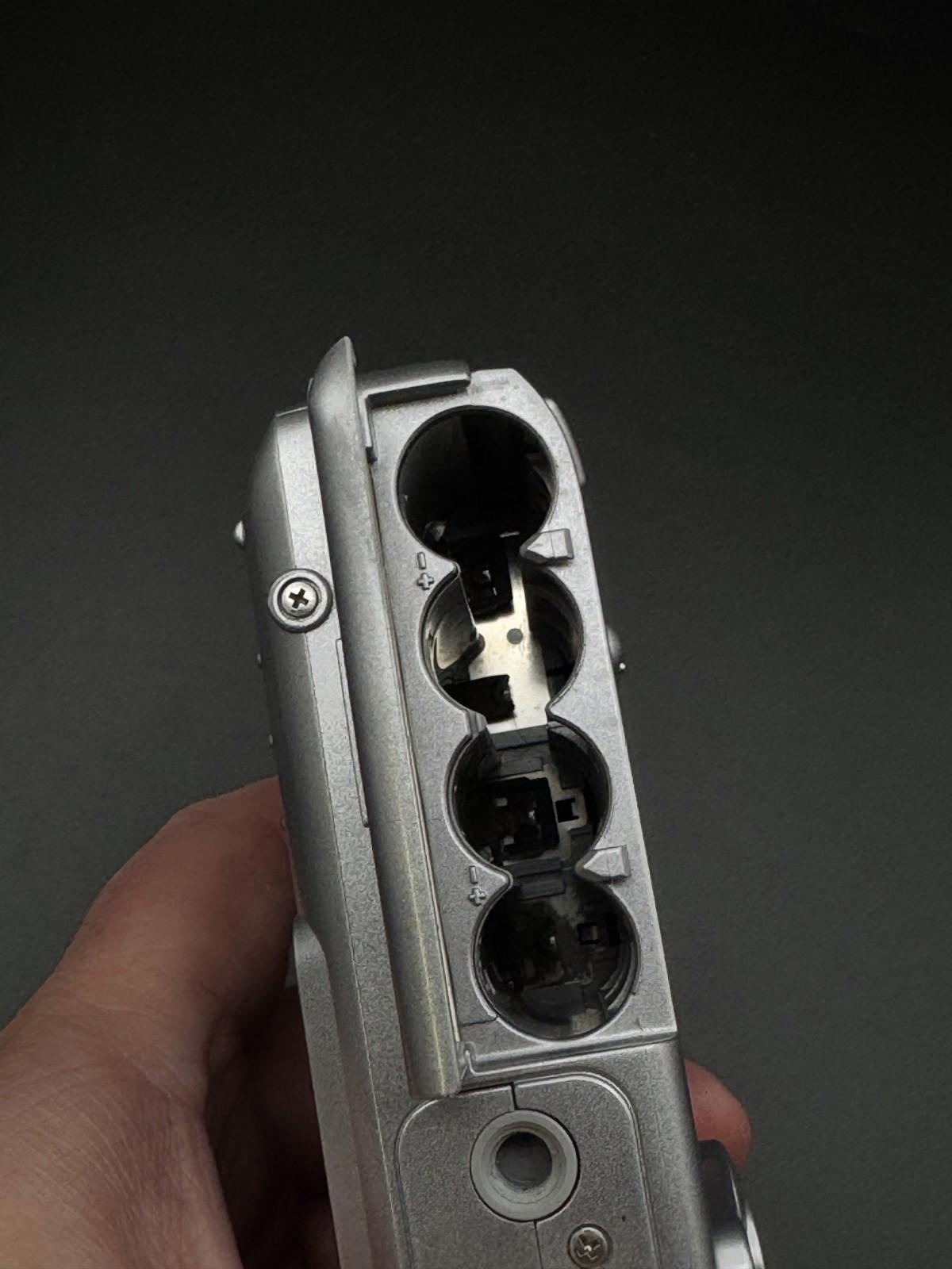 Fujifilm MX-1200 1.3MP Digital Camera + Batteries & Memory Card - Fully Working