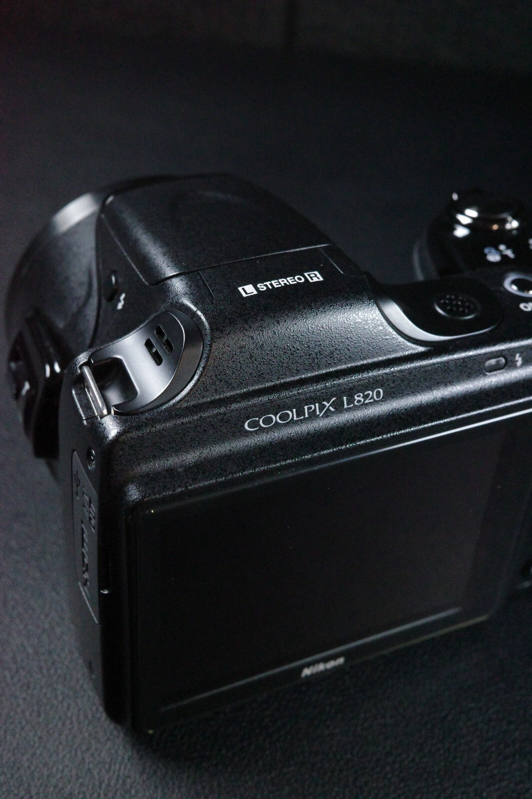 Nikon Coolpix L820 Digital Bridge Camera 16.1MP 30x Optical Zoom - Fully Working