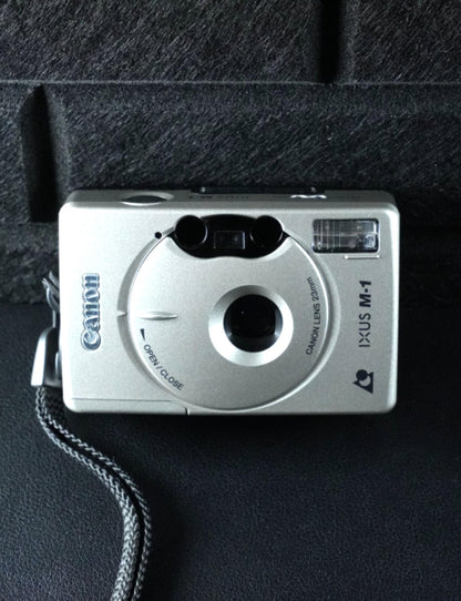 Canon Ixus M-1 Vintage 1990's Compact APS Film Camera - Tested Working (Z159)