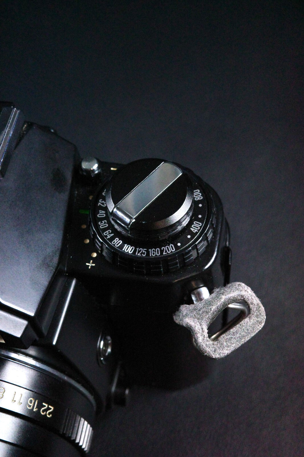 Chinon CE-4 SLR 35mm Film Camera + Auto Chinon 50mm 1 .7 Faulty Spares or Repair
