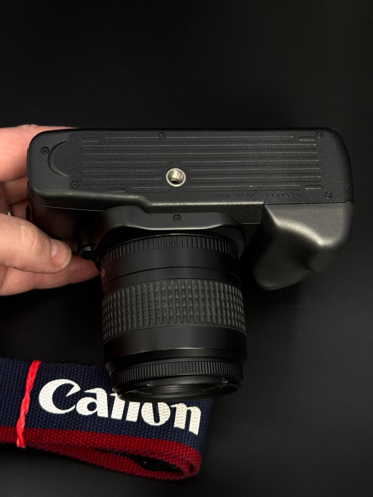Canon EOS 700 35mm SLR Film Camera & 35-80mm Canon Lens - Working - Read Details