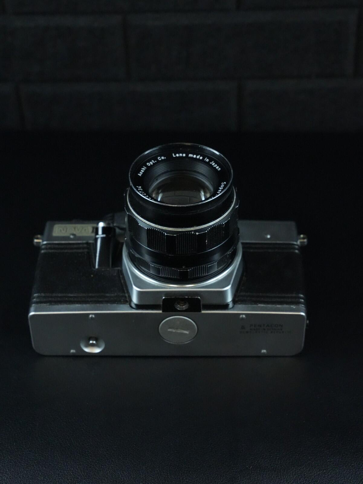 Praktica Nova II Vintage 1960's 35mm Film Camera + 55mm F2 Lens - Fully Working