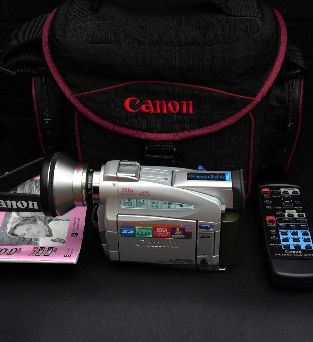 Canon DM-MV430i E 200x Digital Video Camera Camcorder & Extras - Fully Working