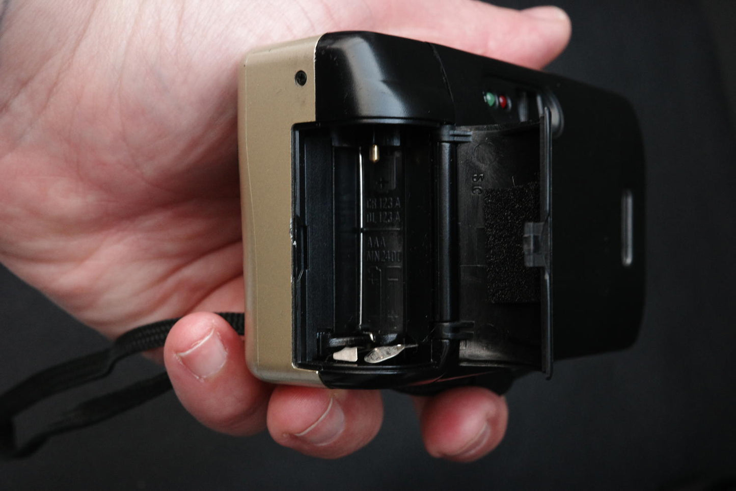 Halina Silhouette Sensor 35mm Film Camera Point & Shoot + Case - Fully Working