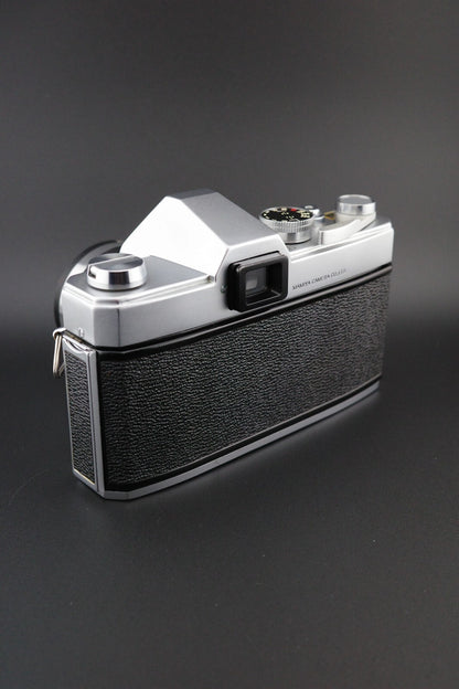 Mamiya/Sekor 500TL 35mm Film Camera +  50mm f/2 Lens Winds, Fires, Faulty Meter