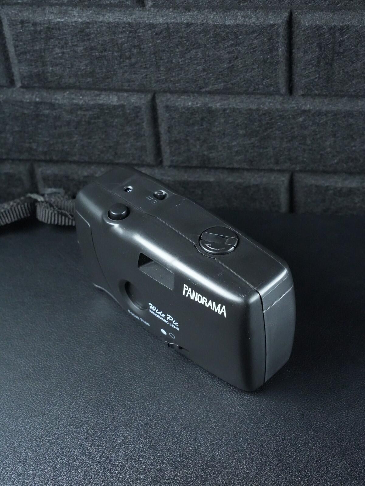 Panorama Wide Pic Vintage 35mm Film Camera + Case - Tested & Working (Z18)