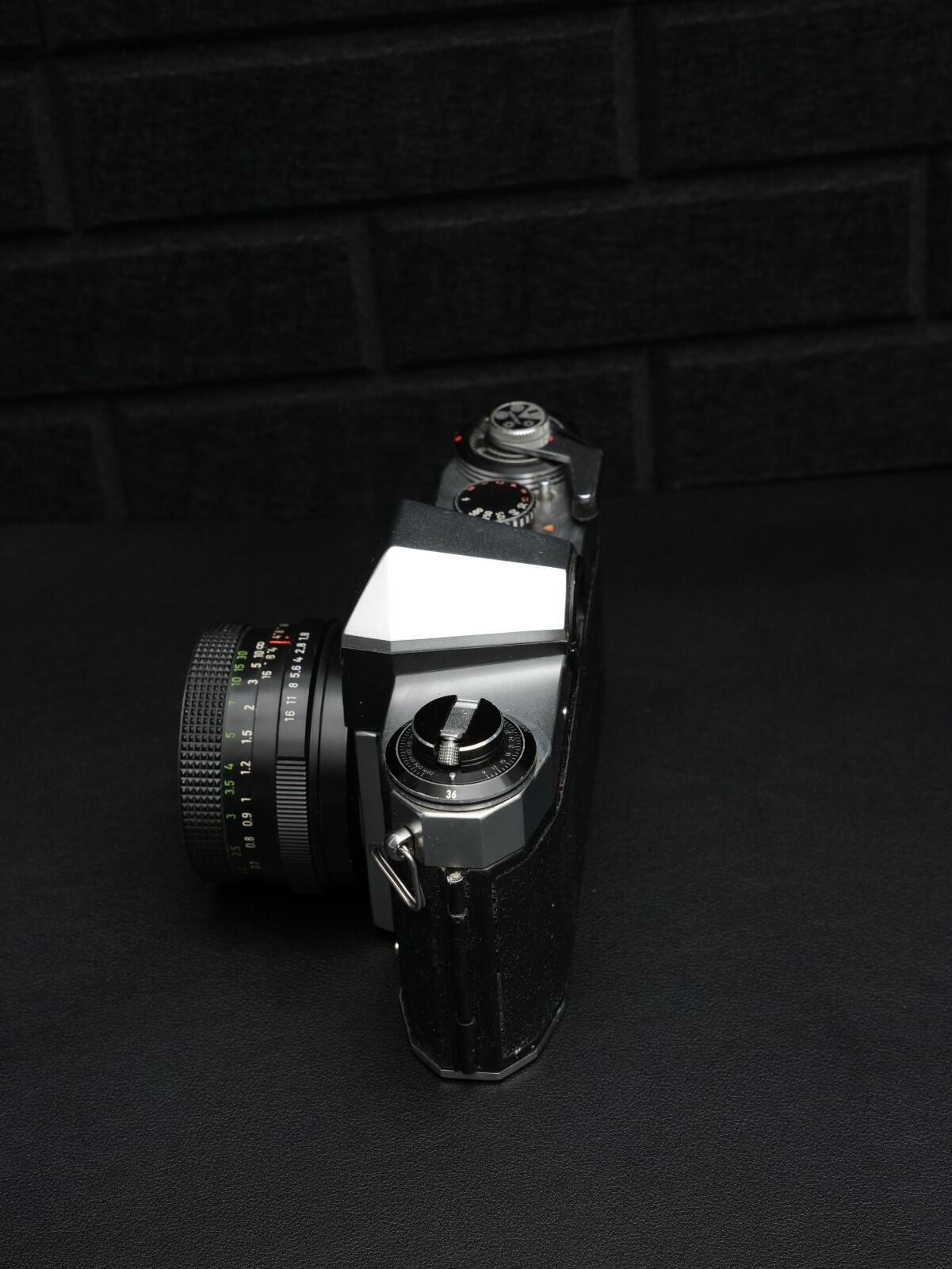 Praktica PL Nova 1 1960's 35mm Film Camera + Pentacon 50mm 1.8 Lens - Faulty (Read Description)