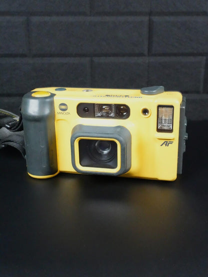 Minolta Weathermatic 35DL 1980'S Underwater 35mm Film Camera Yellow - Working