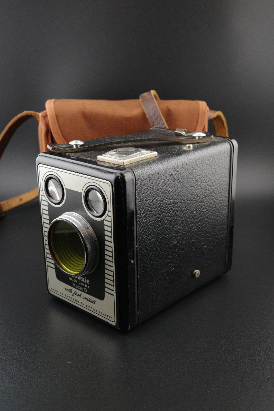 Kodak Six-20 Brownie Model D Vintage 1950's 620 Film Camera + Case - Working