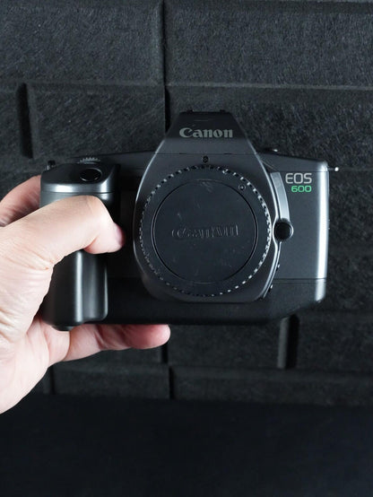 Canon EOS 600 35mm AF SLR 1980's Film Camera Body Only - Tested & Working (W537)