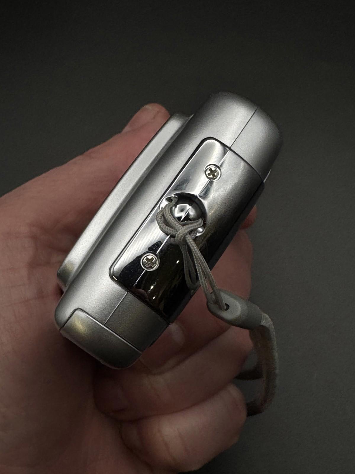 Fully Working Vivitar ViviCam 3105s 3.2MP Digital Camera + New Case & Batteries