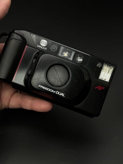 Vintage Minolta Freedom Dual 35mm Film Camera AF Point & Shoot 35mm - Working