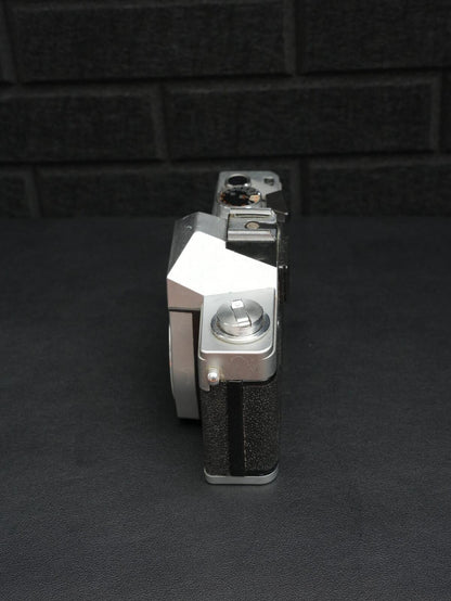 Praktica LTL 3 Vintage 1970's 35mm SLR Camera Body - Spares or Repair (Z413)