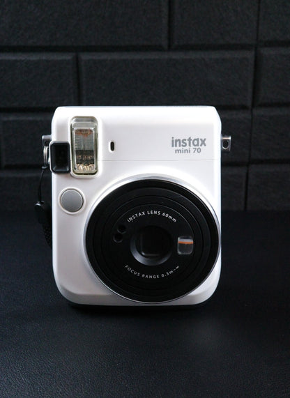 Working Fujifilm Instax Mini 70 Moon White Instant Film Camera + Film/Batteries