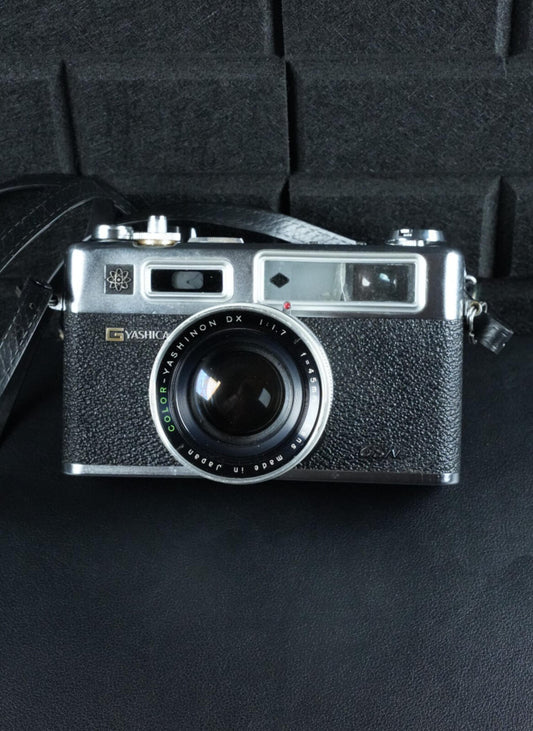Yashica Electro 35 GSN Vintage 1970's 35mm Rangefinder Film Camera - Faulty W526