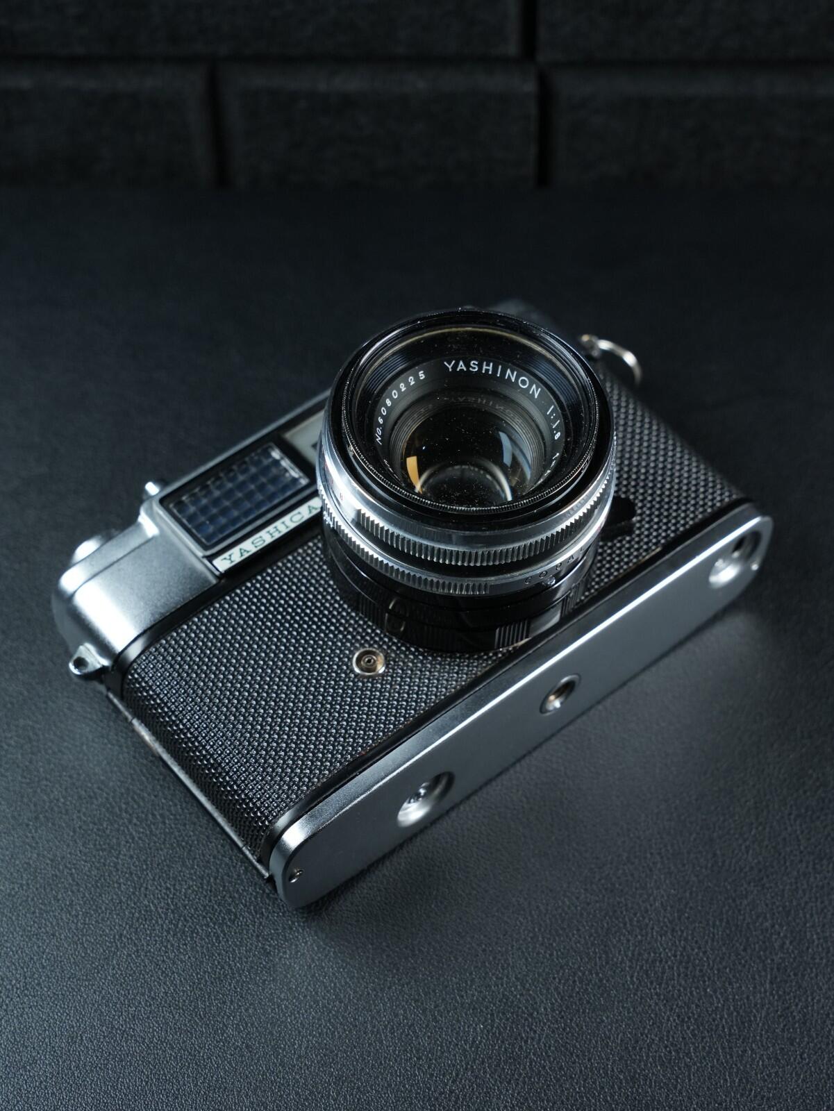 Yashica Lynx-1000 Vintage 1960's 35mm Film Rangefinder Camera - Faulty (Y511)