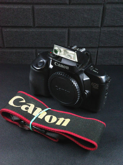Canon EOS 700 Vintage 1990's SLR 35mm Film Camera Body - Film Tested & Working