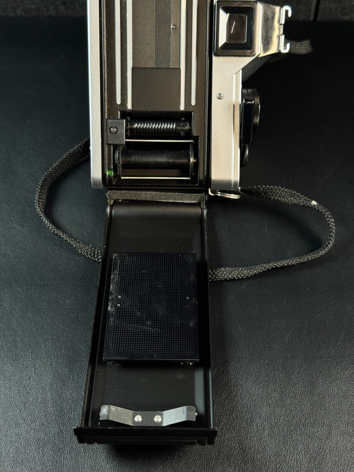Praktica MTL 5B Vintage 35mm Film SLR Camera & 50mm f/2.8 Lens (Read Details)