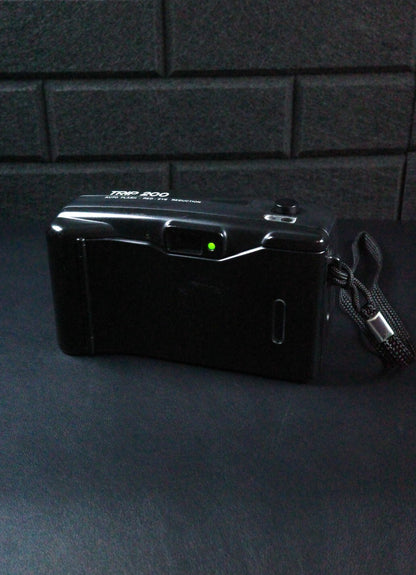 Olympus Trip 200 Vintage 1990's 35mm Point & Shoot Film Camera Tested & Working