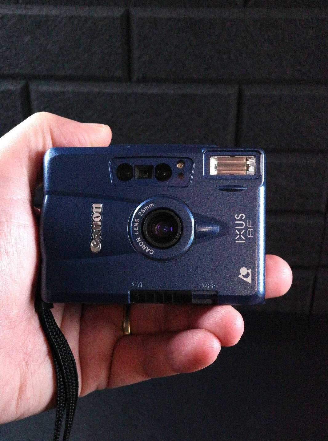 Canon IXUS AF Vintage 1990's Blue Compact APS Film Camera + Case Tested Working