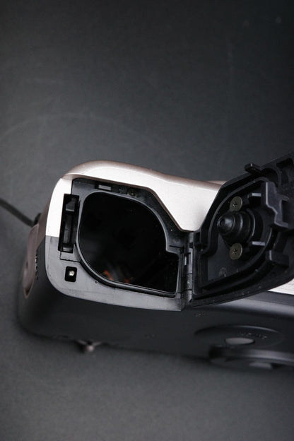 1999 Kodak Advantix F600 APS Film Camera - Compact & Stylish Tested & Working