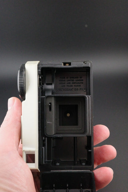 Vintage 1960's Kodak Instamatic 25 Retro 126 Film Camera +  Case & Instructions