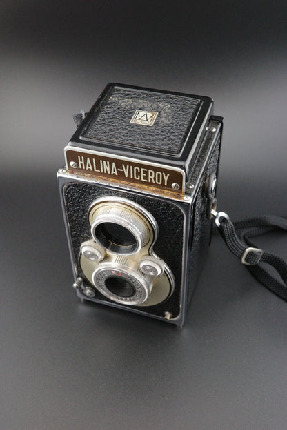 Halina Viceroy Vintage Hong Kong 1960's 120 Film 6x6 Camera - Tested & Working